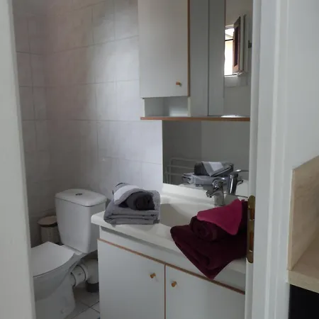 Agreable T2 Avec Piscine * Pins-Justaret