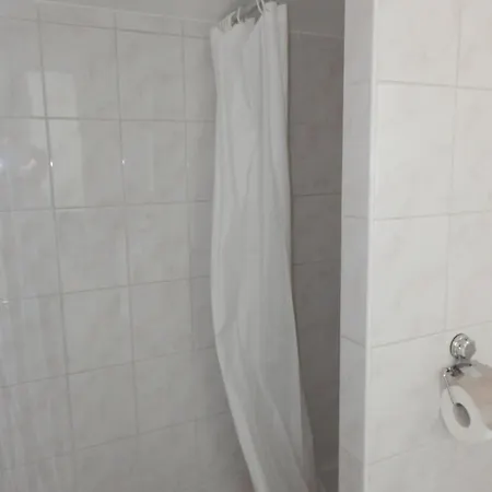 Agreable T2 Avec Piscine アパート