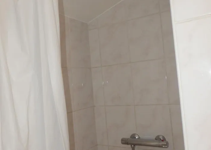 T2 Avec Piscine Pins-Justaret